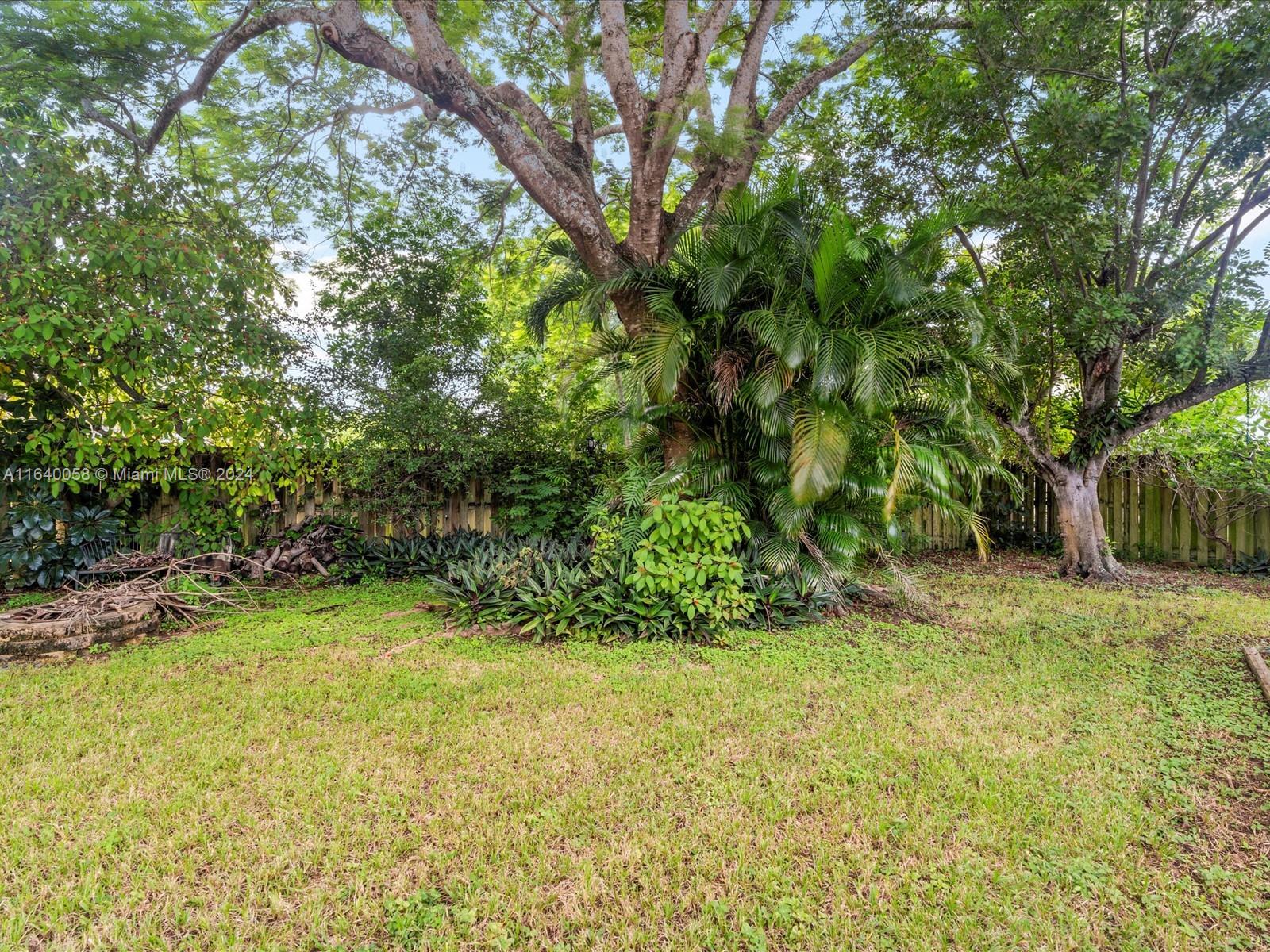 16621 Royal Poinciana Ct, Weston, Florida image 13