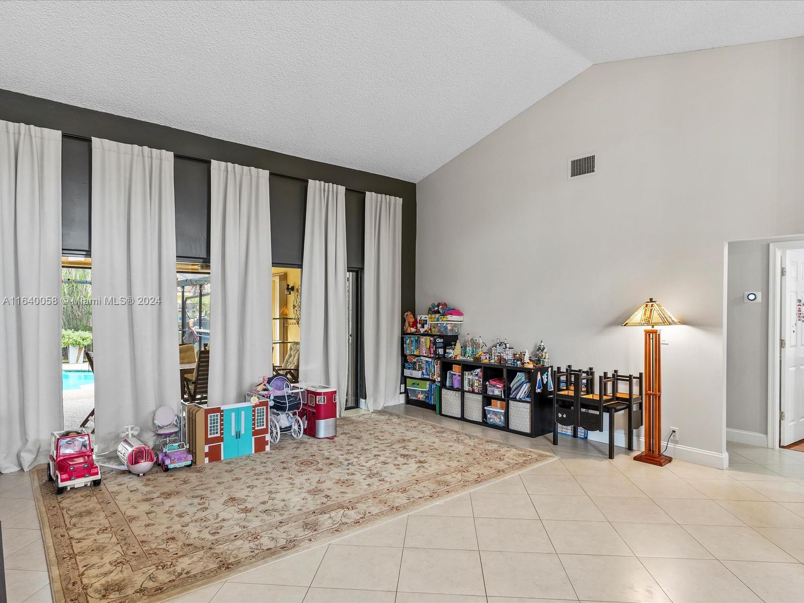 16621 Royal Poinciana Ct, Weston, Florida image 20