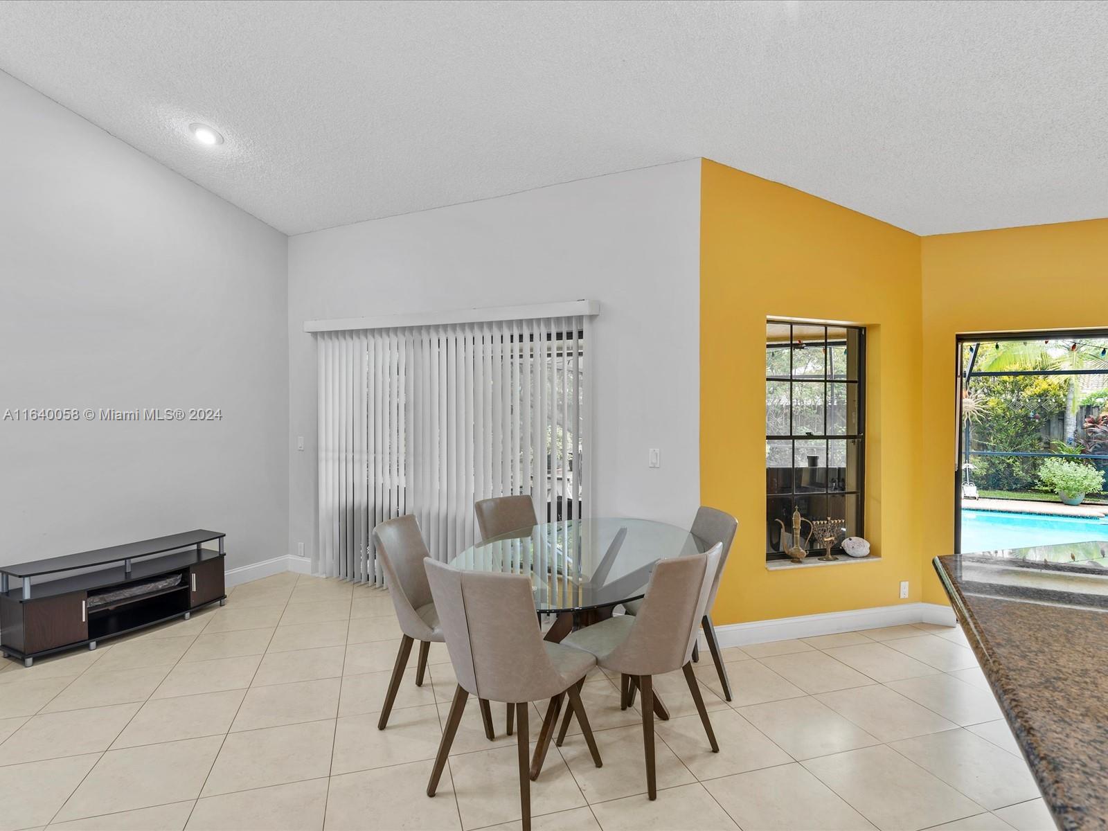 16621 Royal Poinciana Ct, Weston, Florida image 26