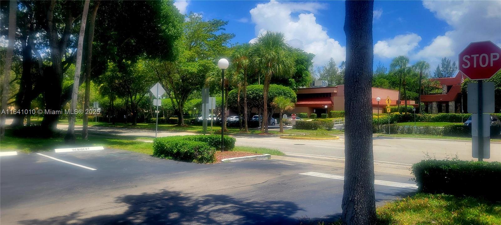 3140 Holiday Springs Blvd #9-106, Margate, Florida image 24