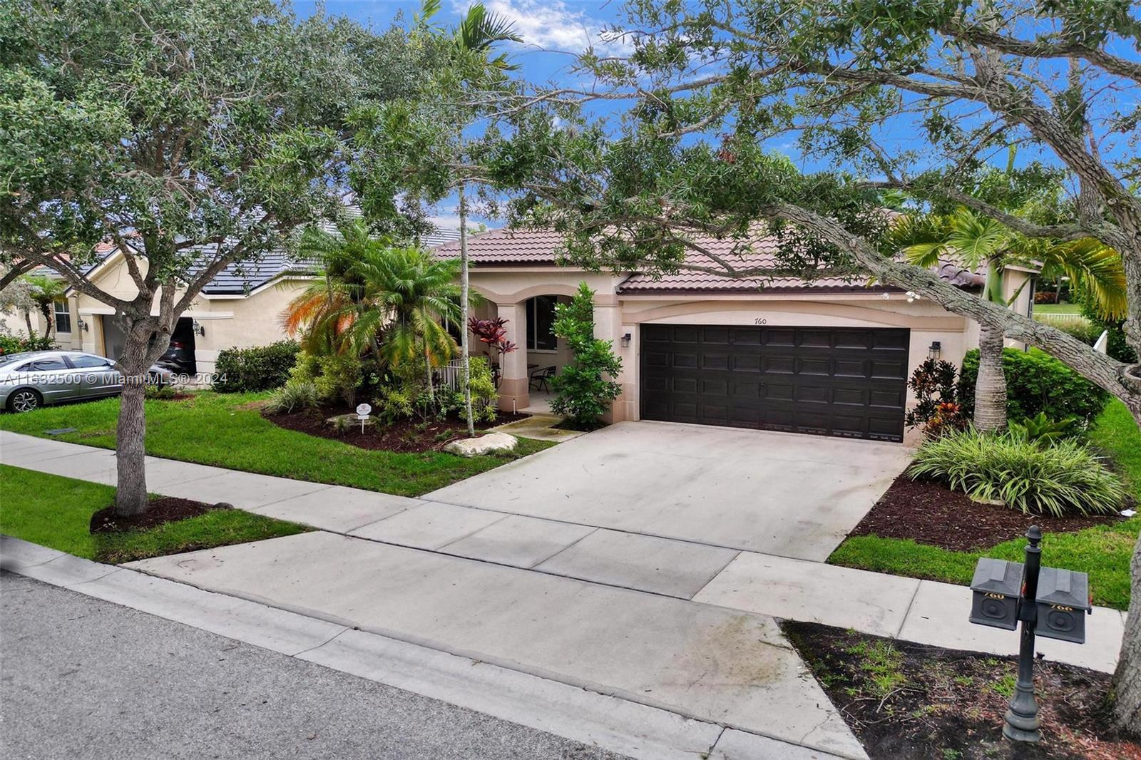 760 Tulip Cir, Weston, Florida image 5