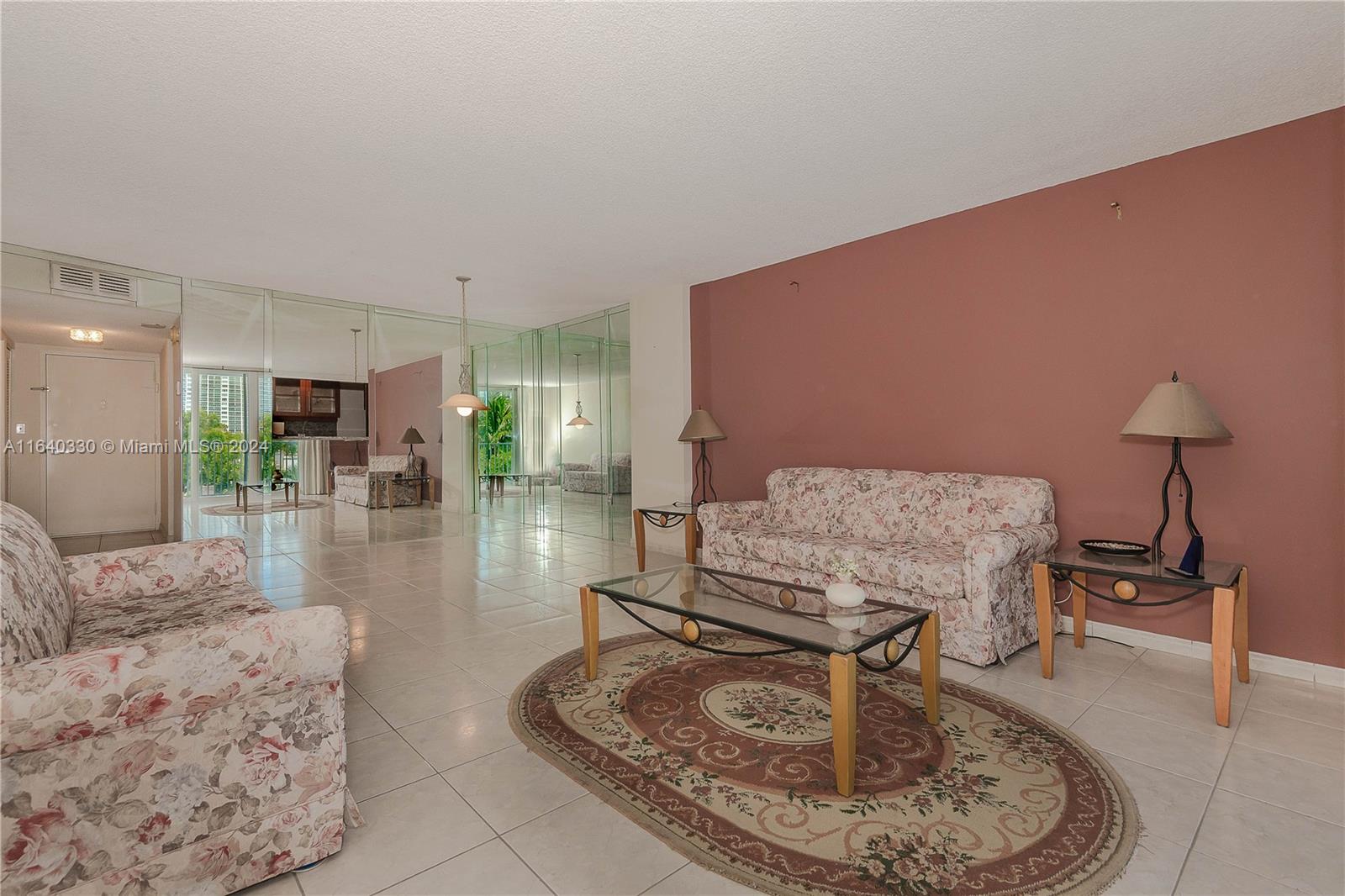 Listing Photo 7