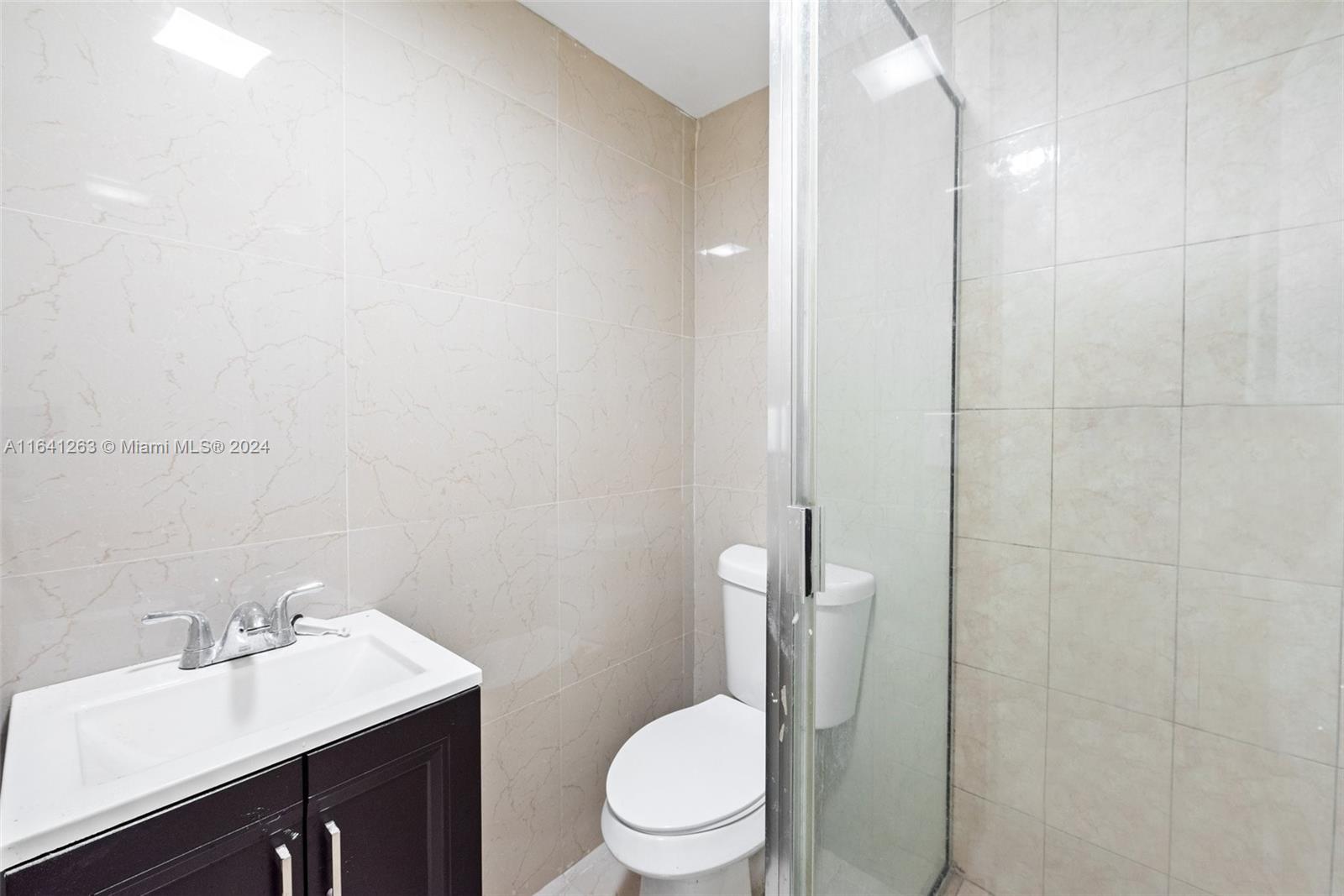 2661 SW 12th Ter, Fort Lauderdale, Florida image 13