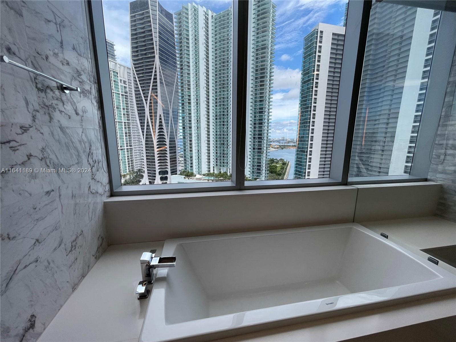 851 NE 1st Ave #2301, Miami, Florida image 15