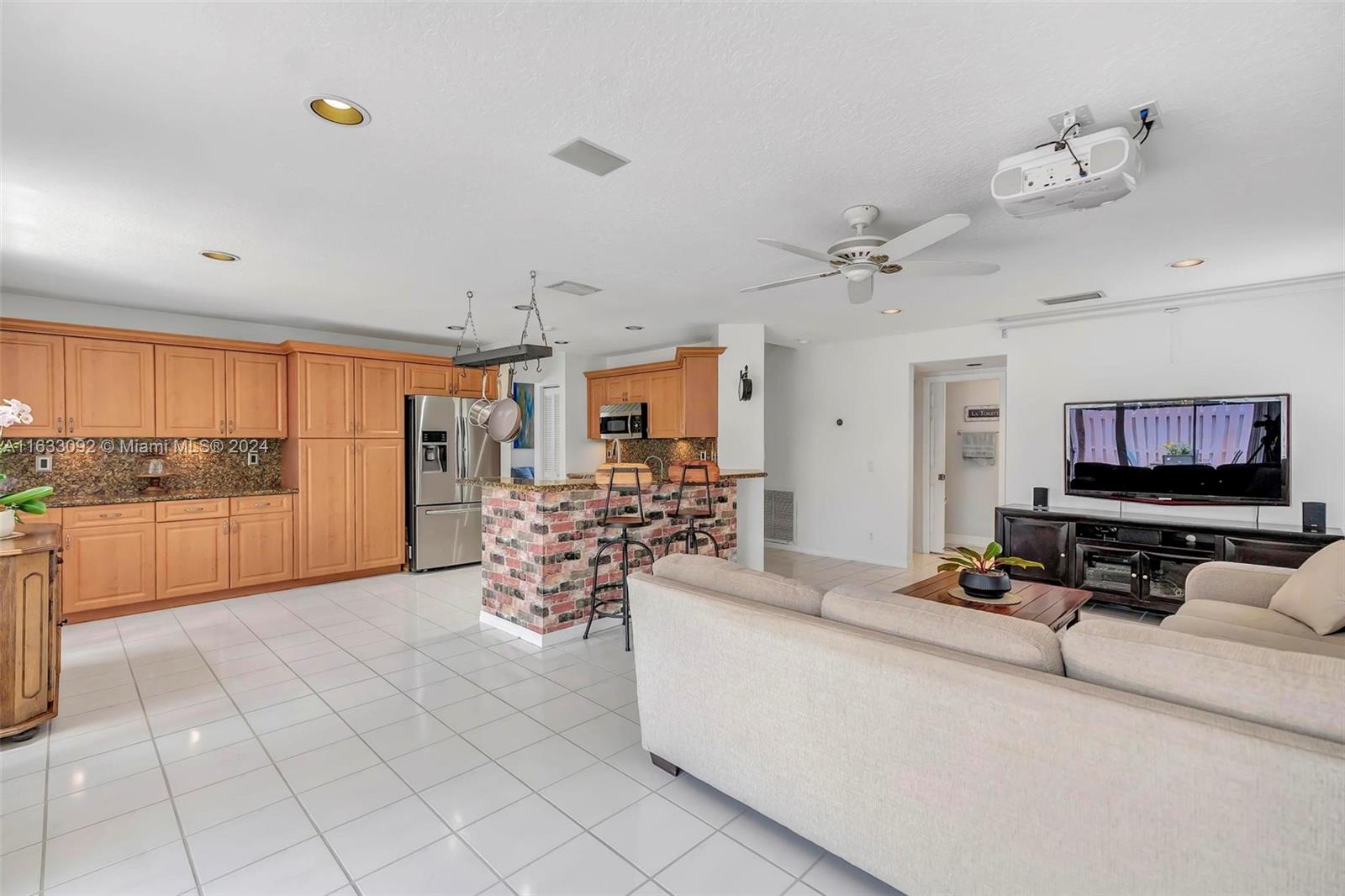 303 Bridgeton Rd, Weston, Florida image 12