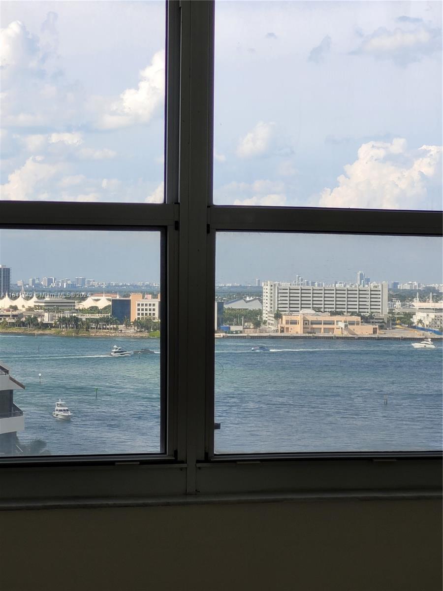 770 Claughton Island Dr #1713, Miami FL 33131