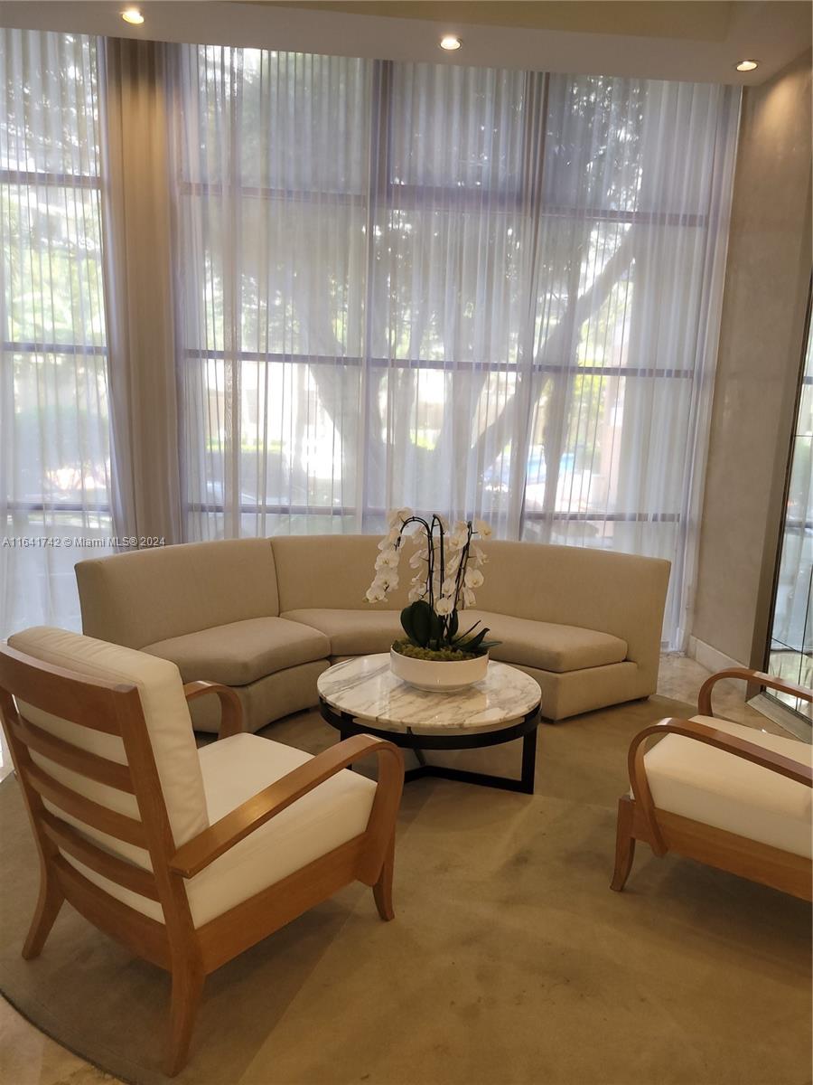 770 Claughton Island Dr #1713, Miami FL 33131