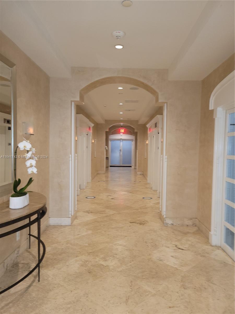770 Claughton Island Dr #1713, Miami FL 33131