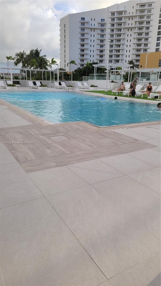 770 Claughton Island Dr #1713, Miami FL 33131