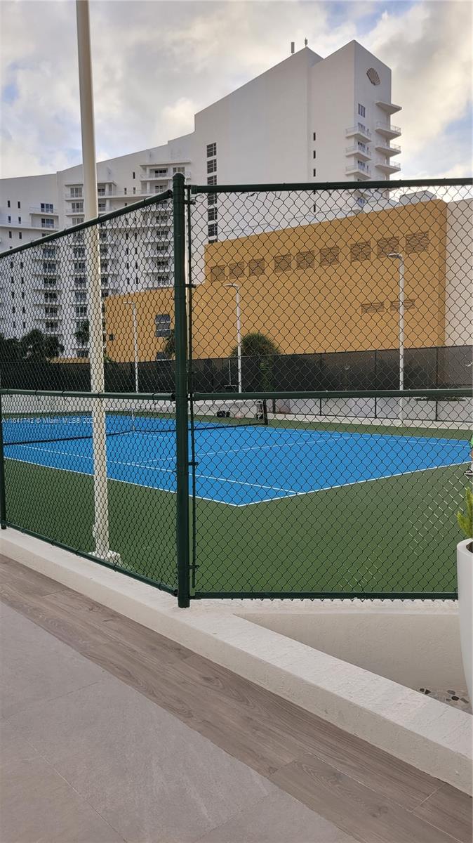 770 Claughton Island Dr #1713, Miami FL 33131