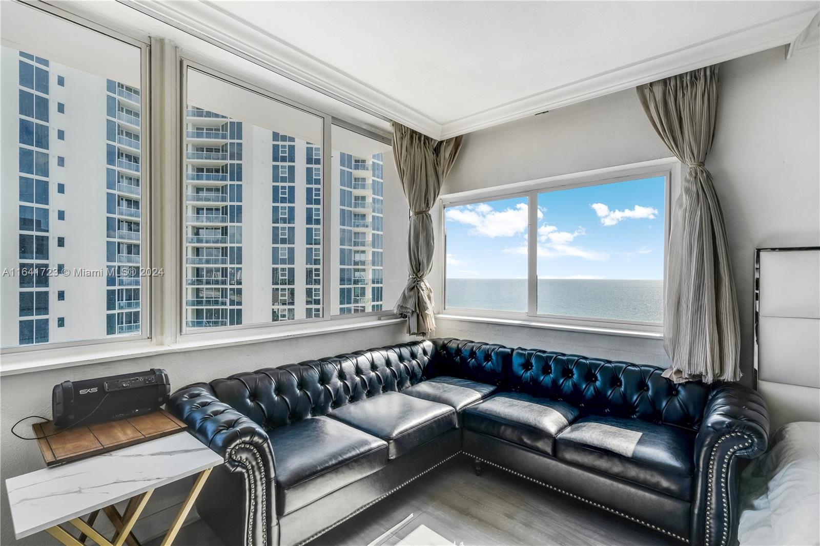 19201 Collins Ave #826, Sunny Isles Beach, Florida image 2