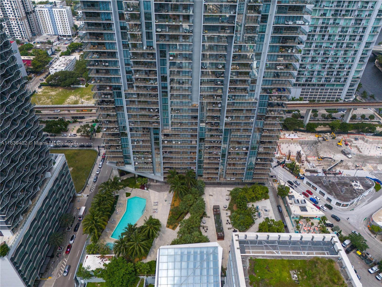 88 SW 7th St #3705, Miami FL 33130