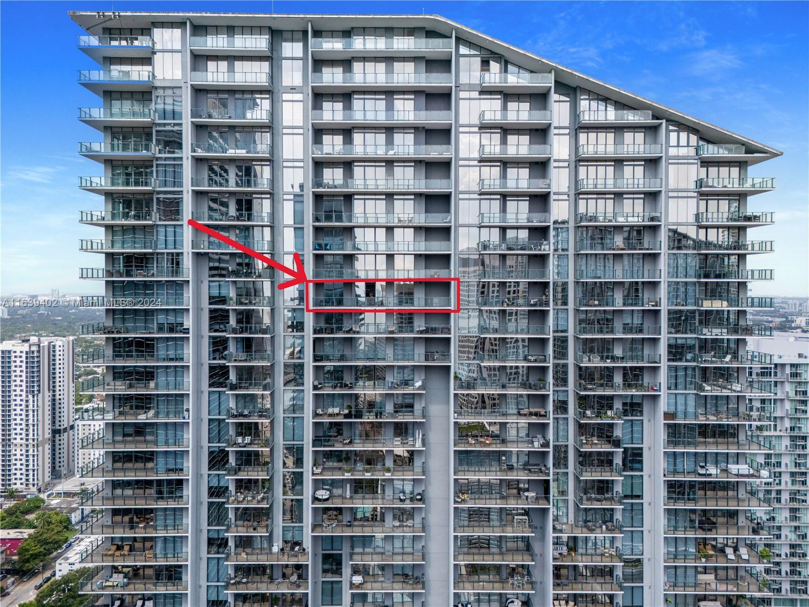 88 SW 7th St #3705, Miami FL 33130