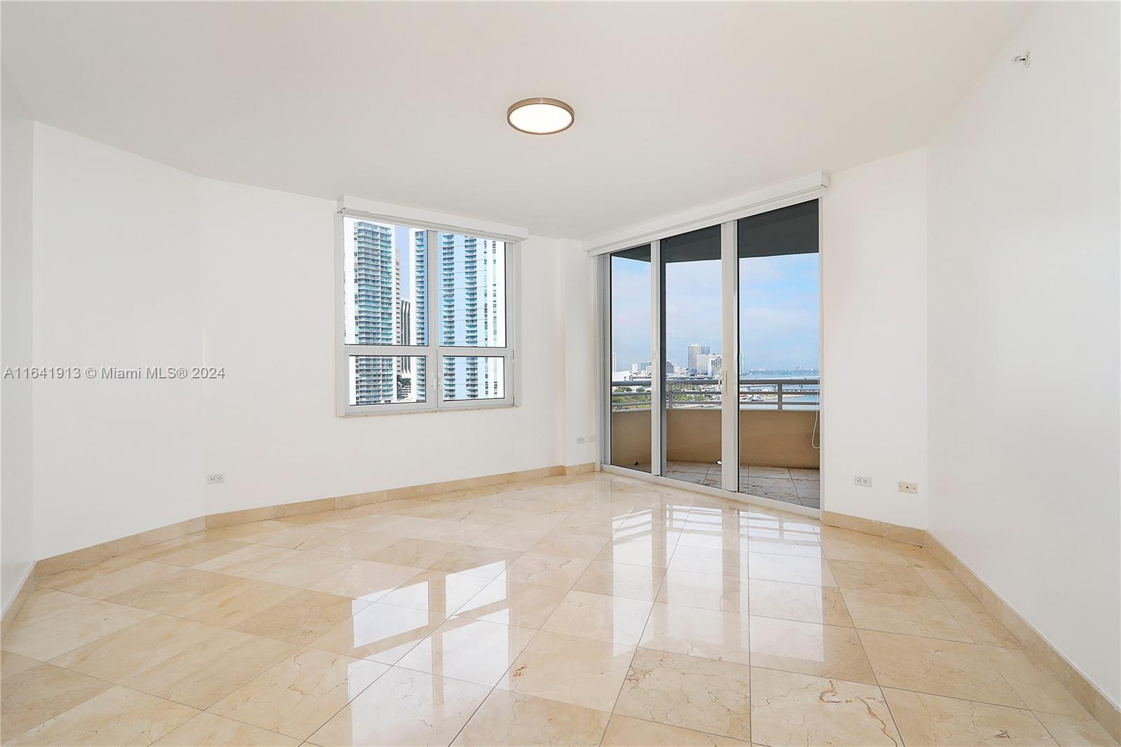 848 Brickell Key Dr #1706, Miami FL 33131