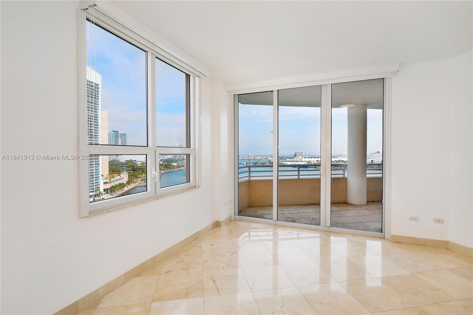 848 Brickell Key Dr #1706, Miami FL 33131