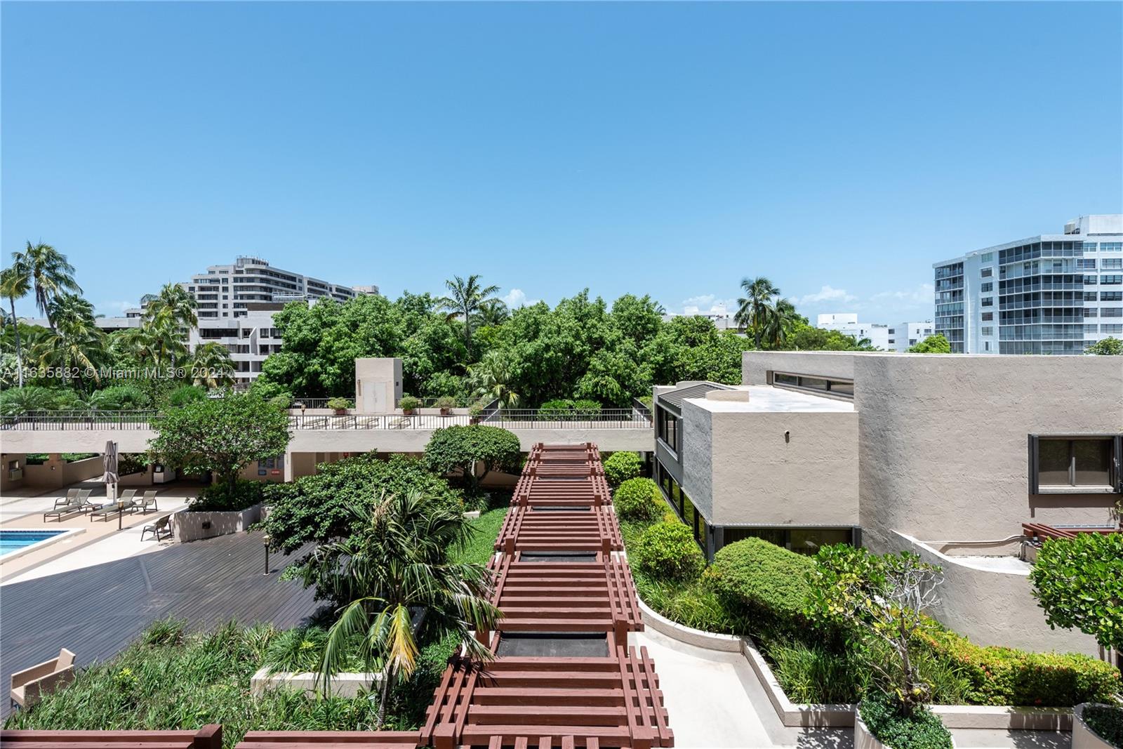 251 Crandon Blvd #306, Key Biscayne FL 33149