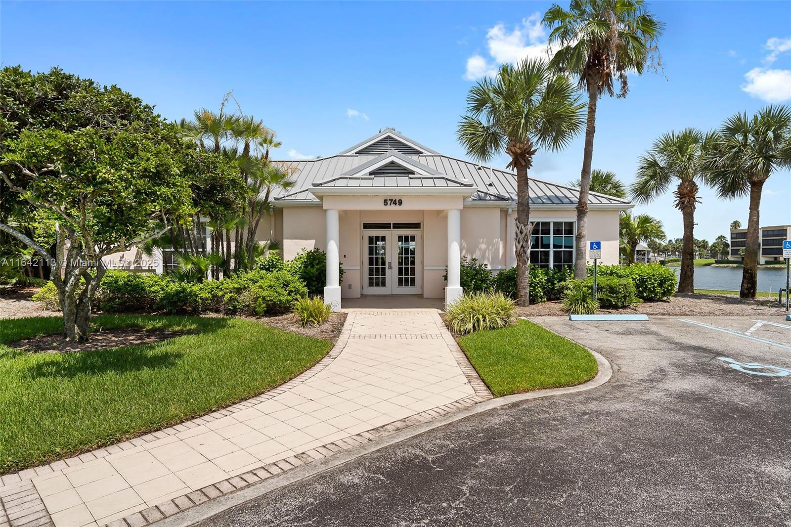 5799 NE Island Cove Way #1103, Hutchinson Island, Florida image 31