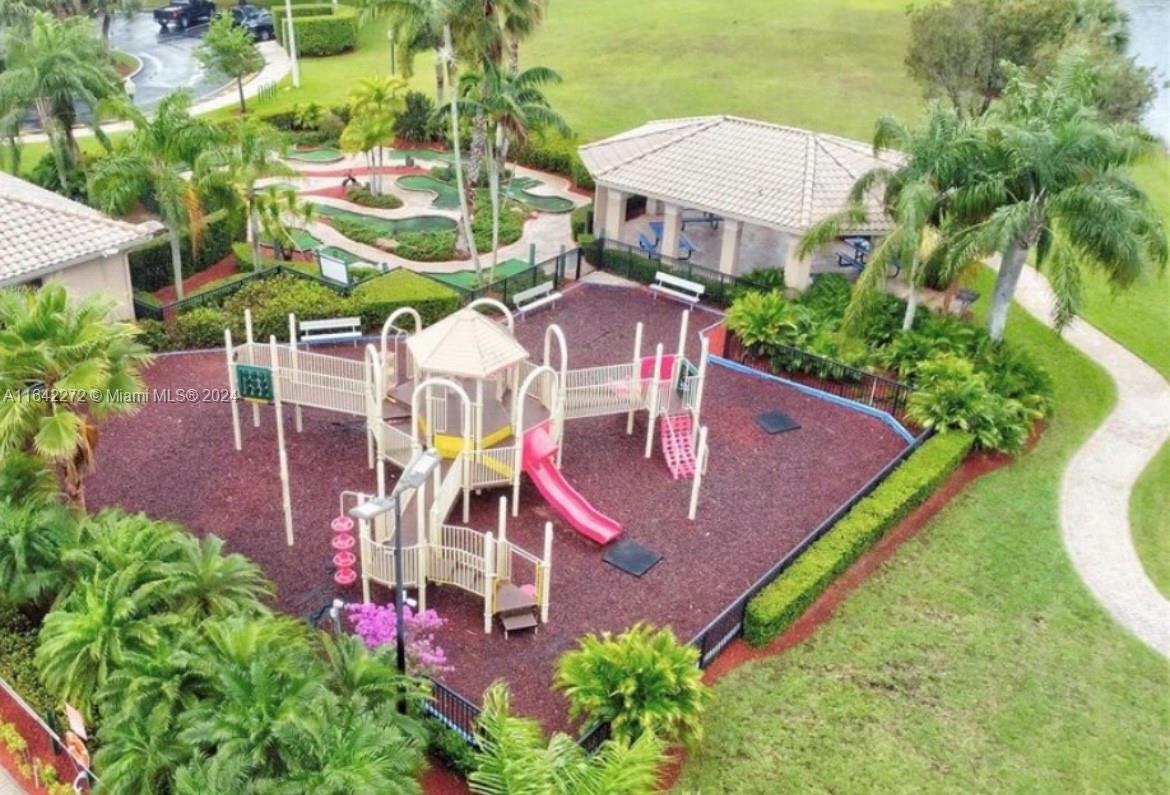 Listing Photo 17
