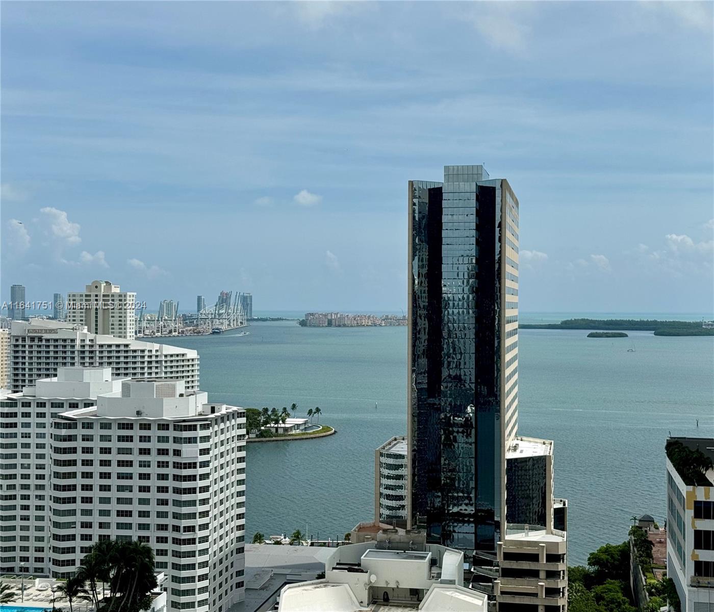 2BR + Enclosed DEN /3 BATH SPECTACULAR EAST VIEW with 1584 sq ft as per developer floor plan including terrace, Modern kitchen cabinets & appliances, Washer and dryer, dinning / family room, white porcelain floors, Window treatments, custom closets, great balcony, amazing east city views & water views. Steps to Brickell City Centre, Restaurants and night life. 1010 Brickell is an ultra luxury building with Resort style amenities, pool w/cabanas, state of the art fitness center, indoor pool, racket and basket ball, valet service, clubhouse, amazing kids play room, Amazing Spa with sauna, lockers & much more.