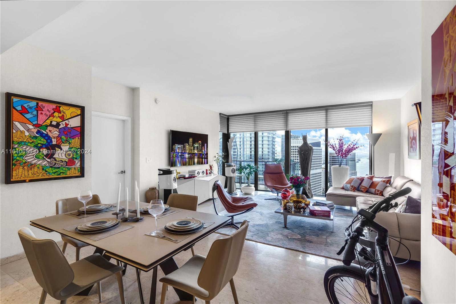Condo for Sale in Miami, FL