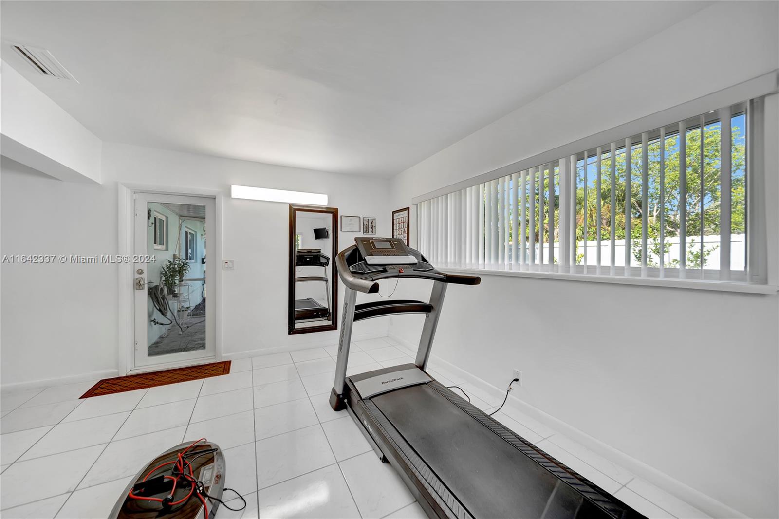 811 SW 39th Ave, Fort Lauderdale, Florida image 22