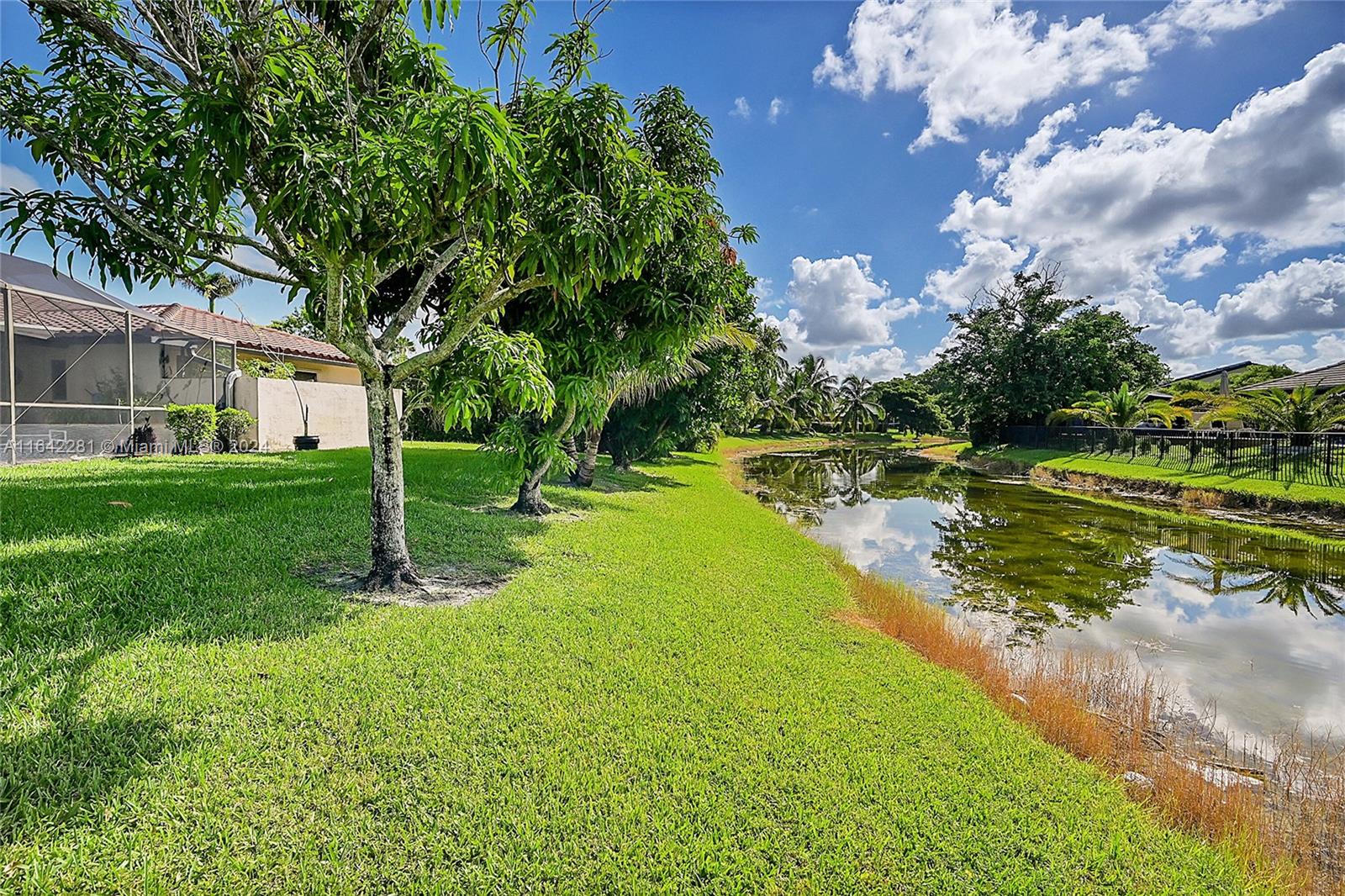 11528 NW 20th Dr, Coral Springs, Florida image 49