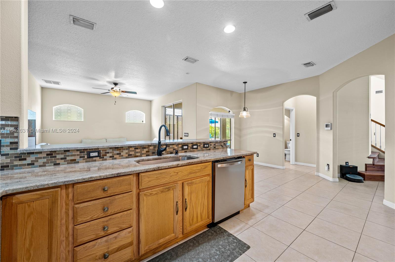 555 Hiking Trail, West Melbourne, Florida image 16