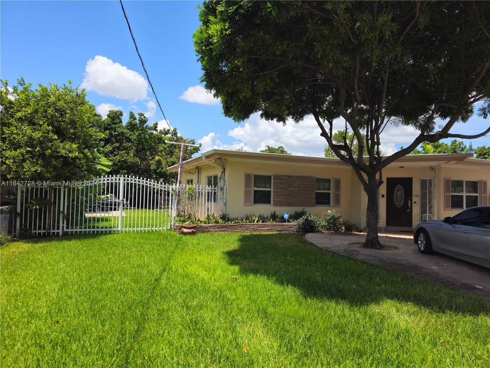 230 NW 57th Ct, Miami, Florida image 3