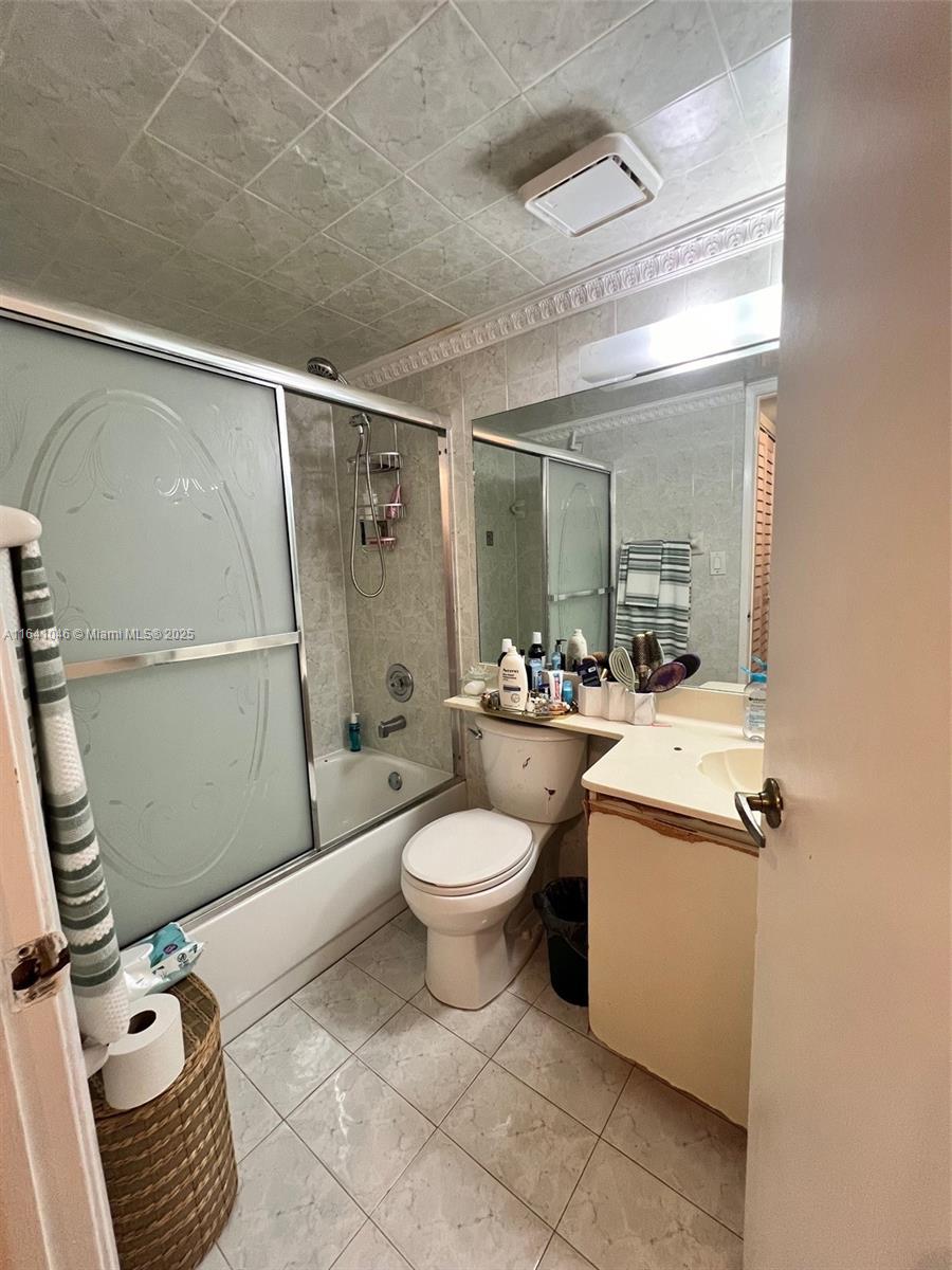 Listing Photo 14