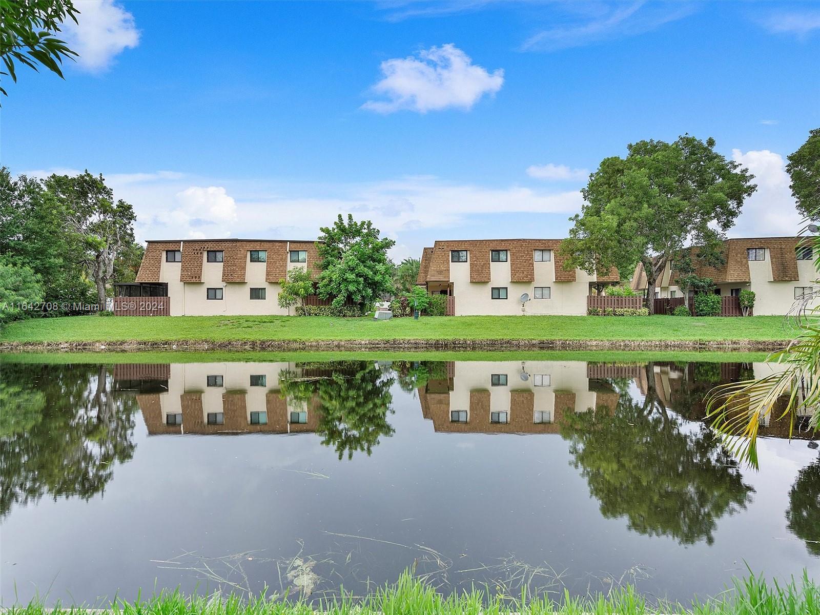 1361 Seaview, North Lauderdale, Florida image 34