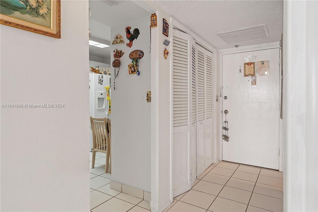 6039 Collins Ave #PH12, Miami Beach, Florida image 14