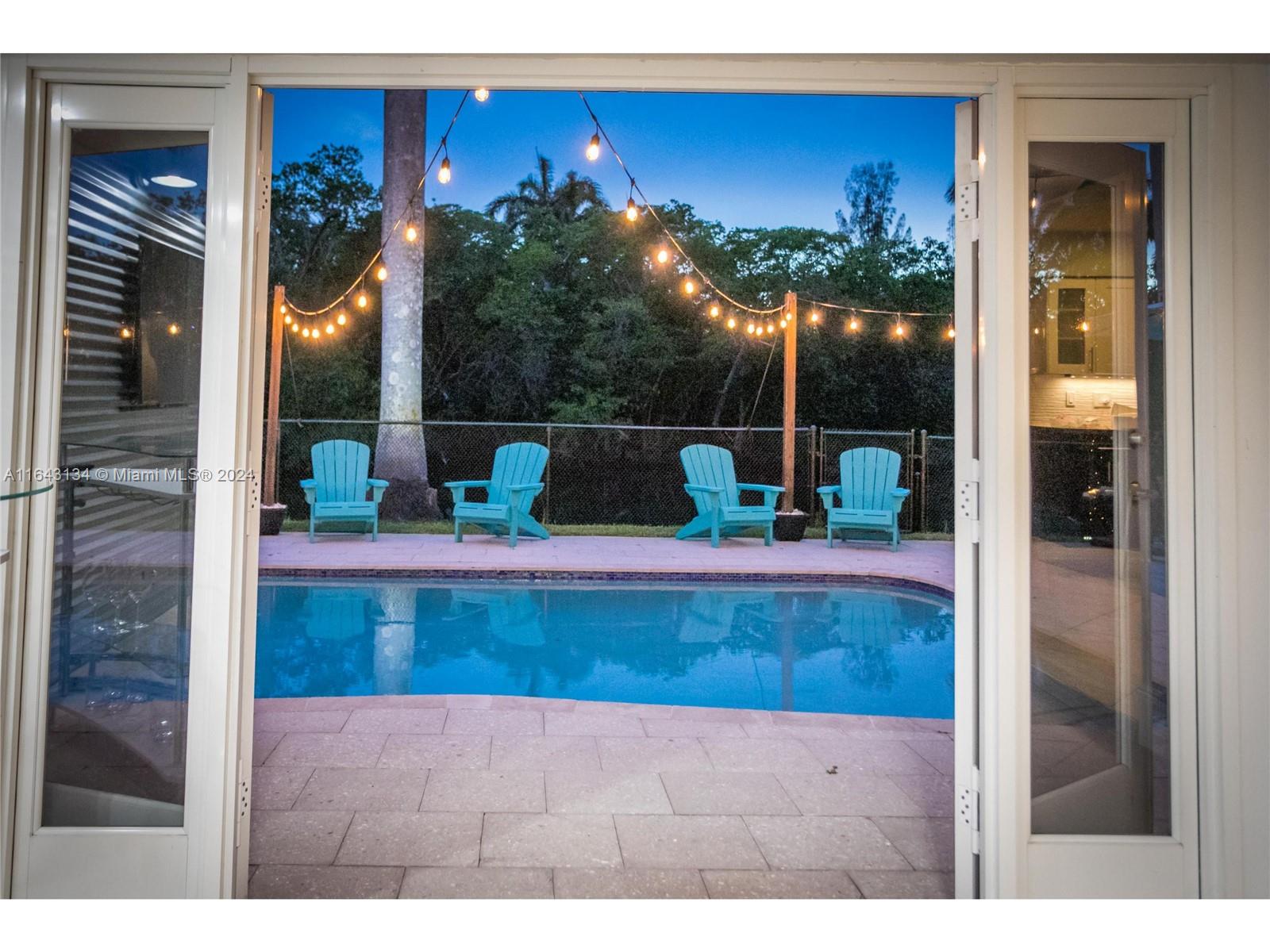 2541 NW 9th Ter, Wilton Manors, Florida image 35