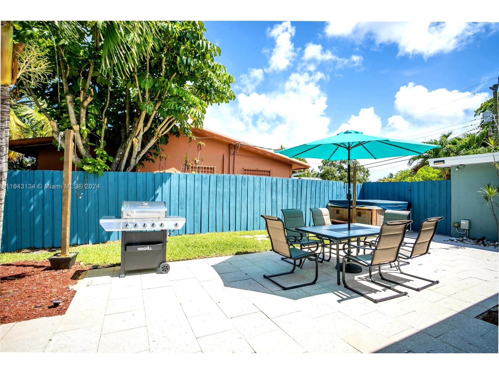 2541 NW 9th Ter, Wilton Manors, Florida image 7