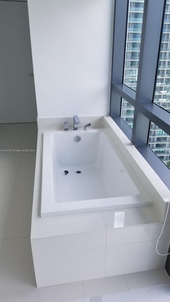 650 NE 32 St #2508, Miami, Florida image 10