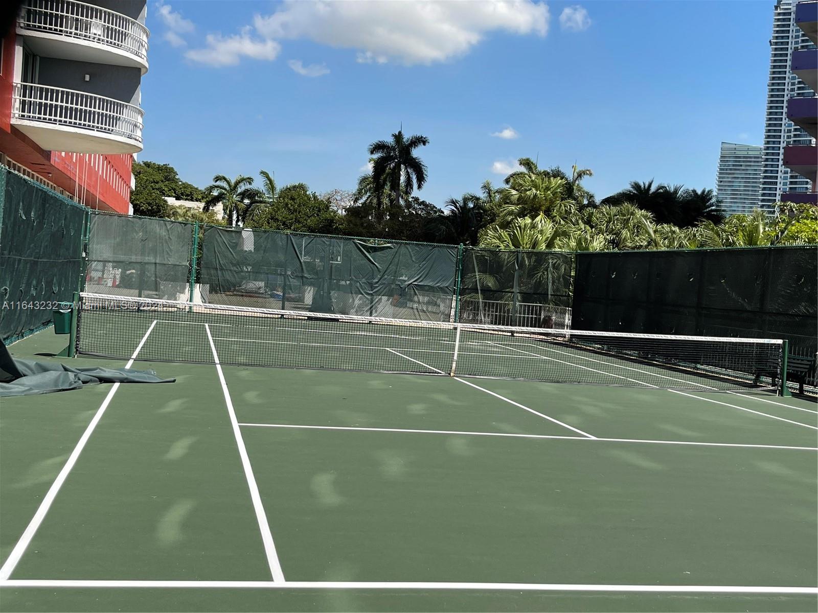 1627 Brickell Ave #1104, Miami FL 33129