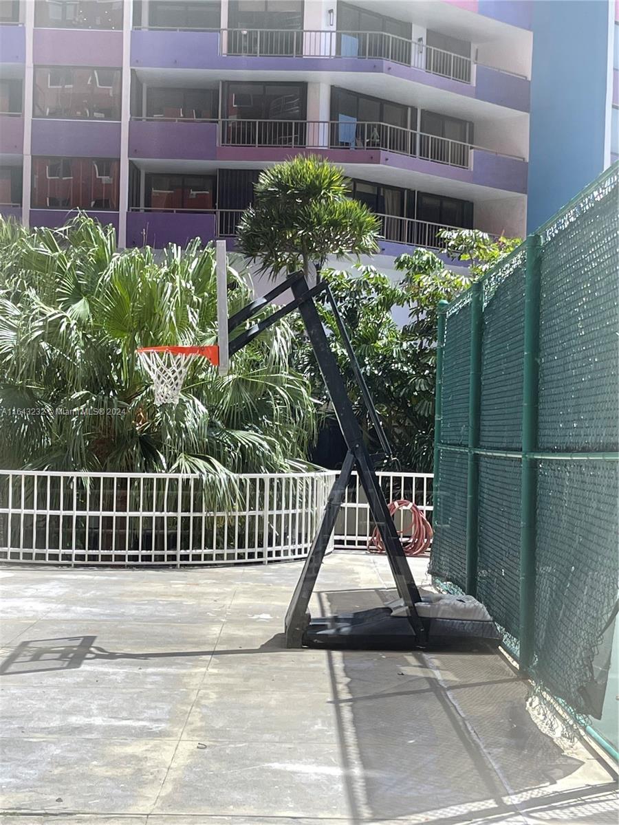 1627 Brickell Ave #1104, Miami FL 33129