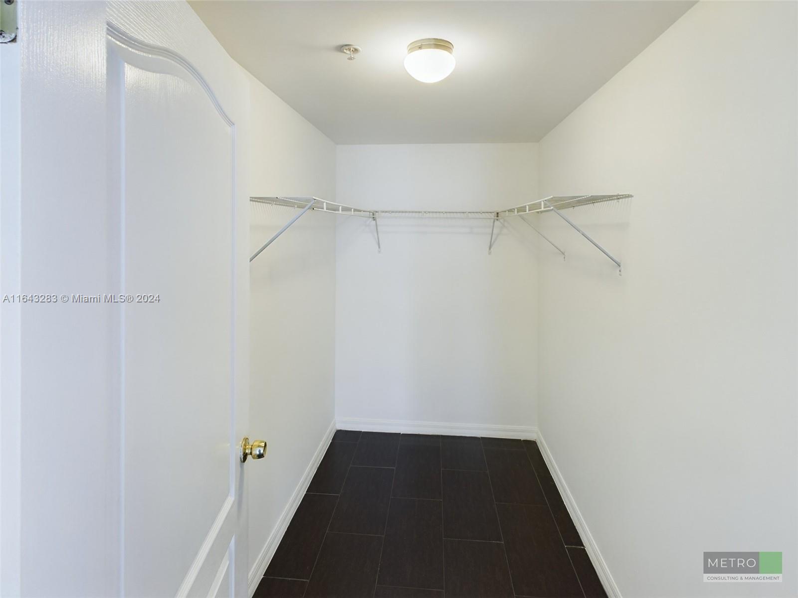 425 NE 30th St 602