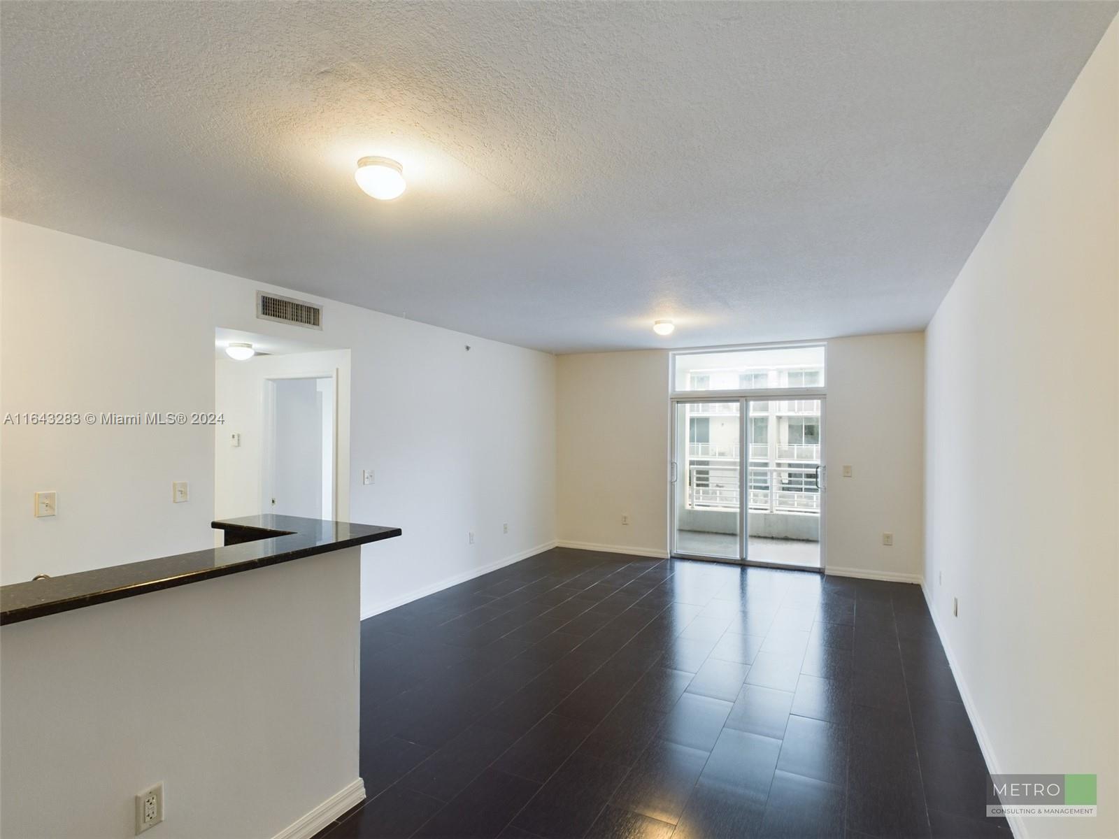 425 NE 30th St 602