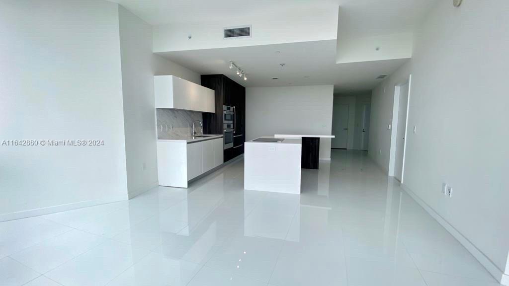 851 NE 1st Ave #4606, Miami FL 33132
