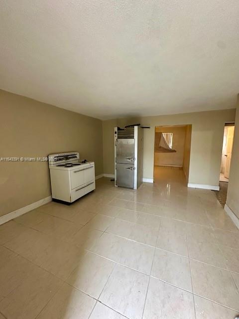 3135 NW 28th St, Miami, Florida image 2