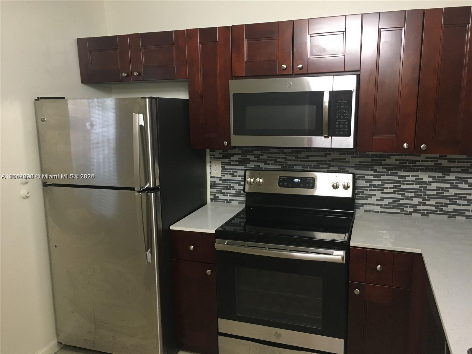 3410 Foxcroft Rd #203, Miramar, Florida image 2