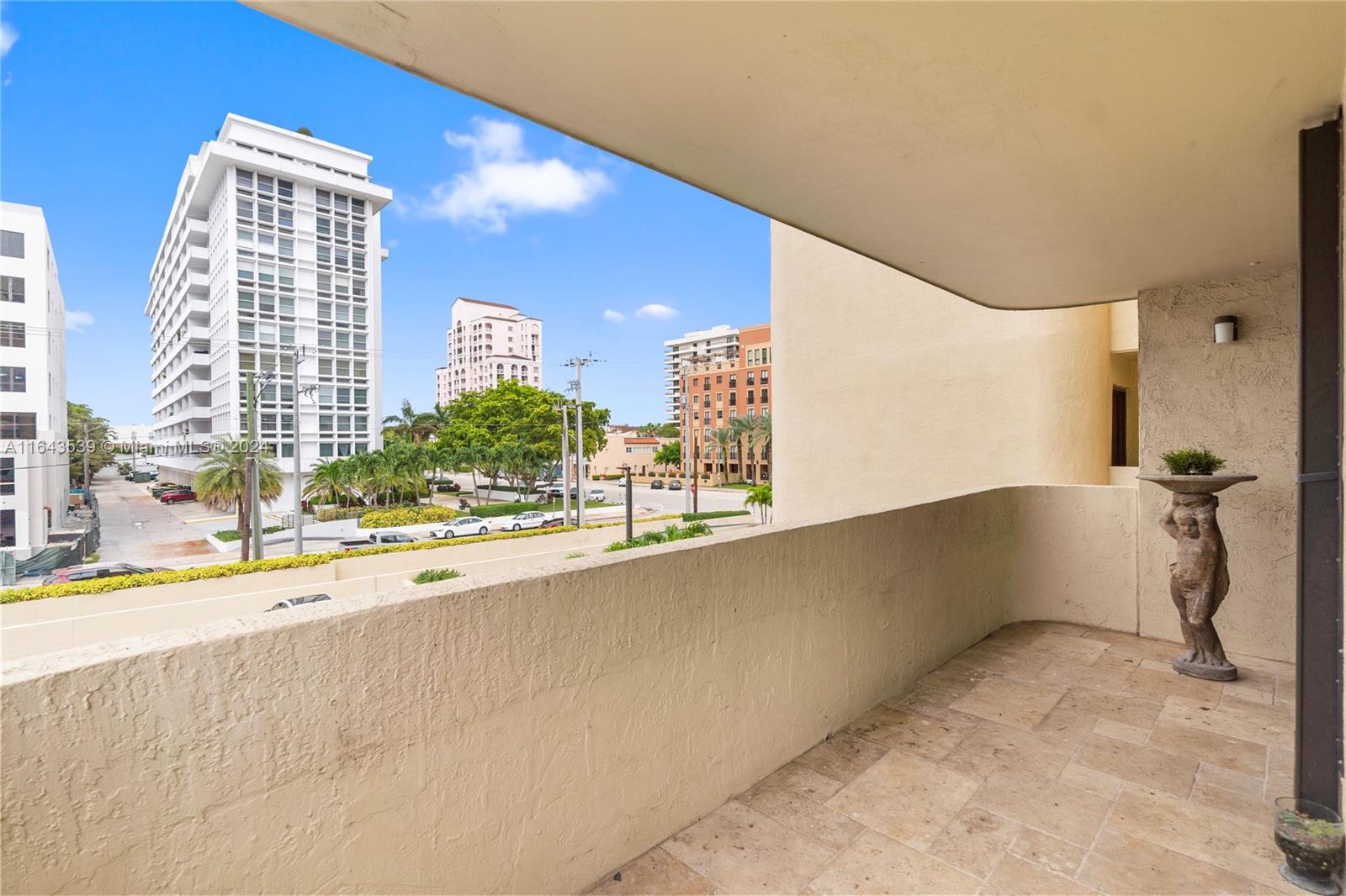 600 Biltmore Way #220, Coral Gables FL 33134