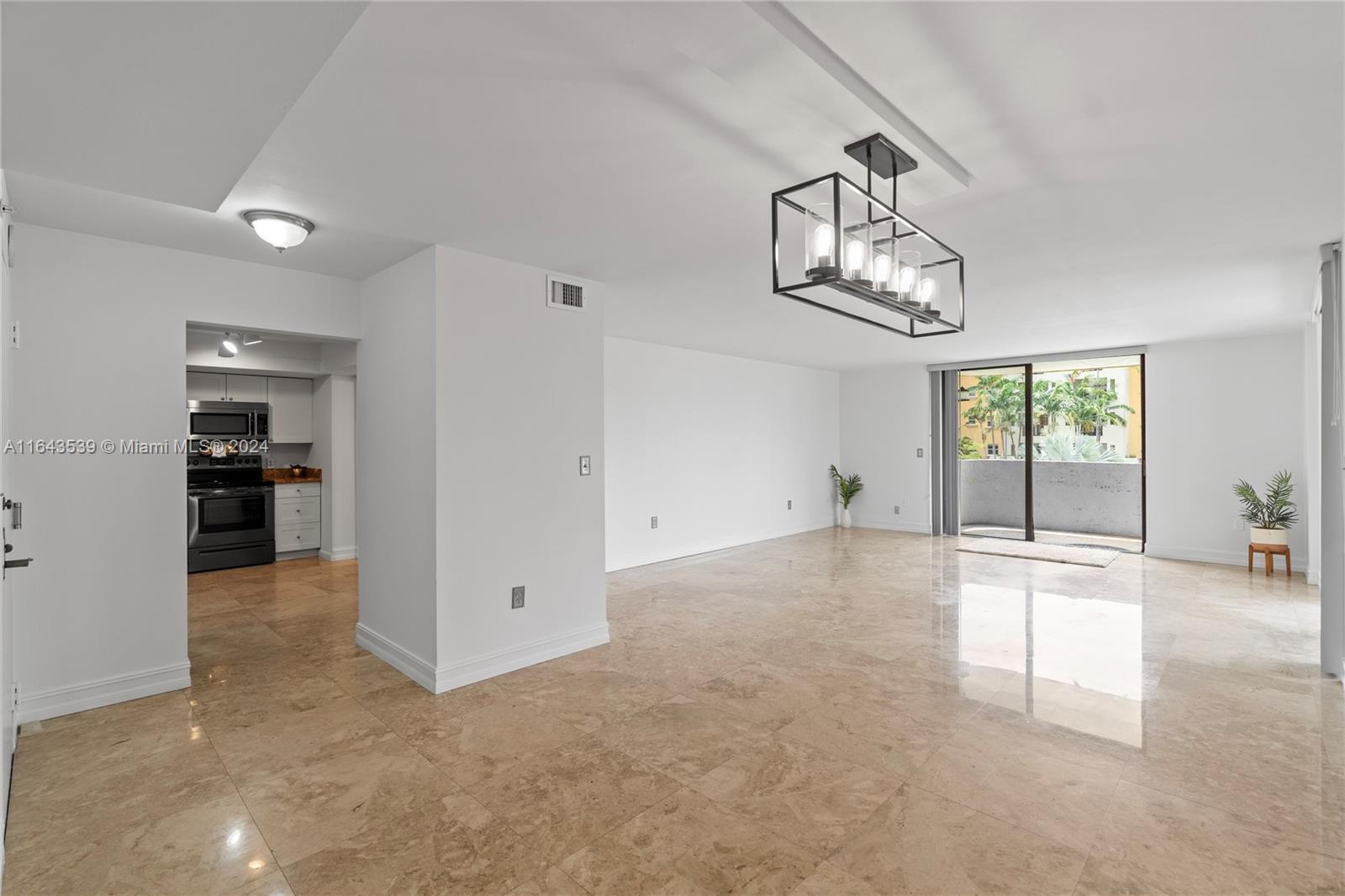 600 Biltmore Way #220, Coral Gables FL 33134