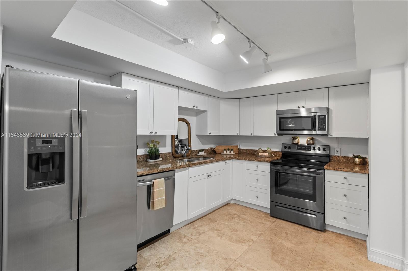 600 Biltmore Way #220, Coral Gables FL 33134