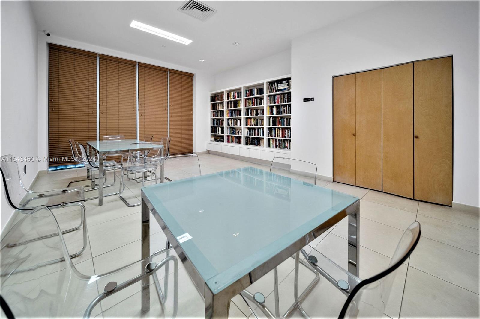 881 Ocean Dr #19C, Key Biscayne FL 33149