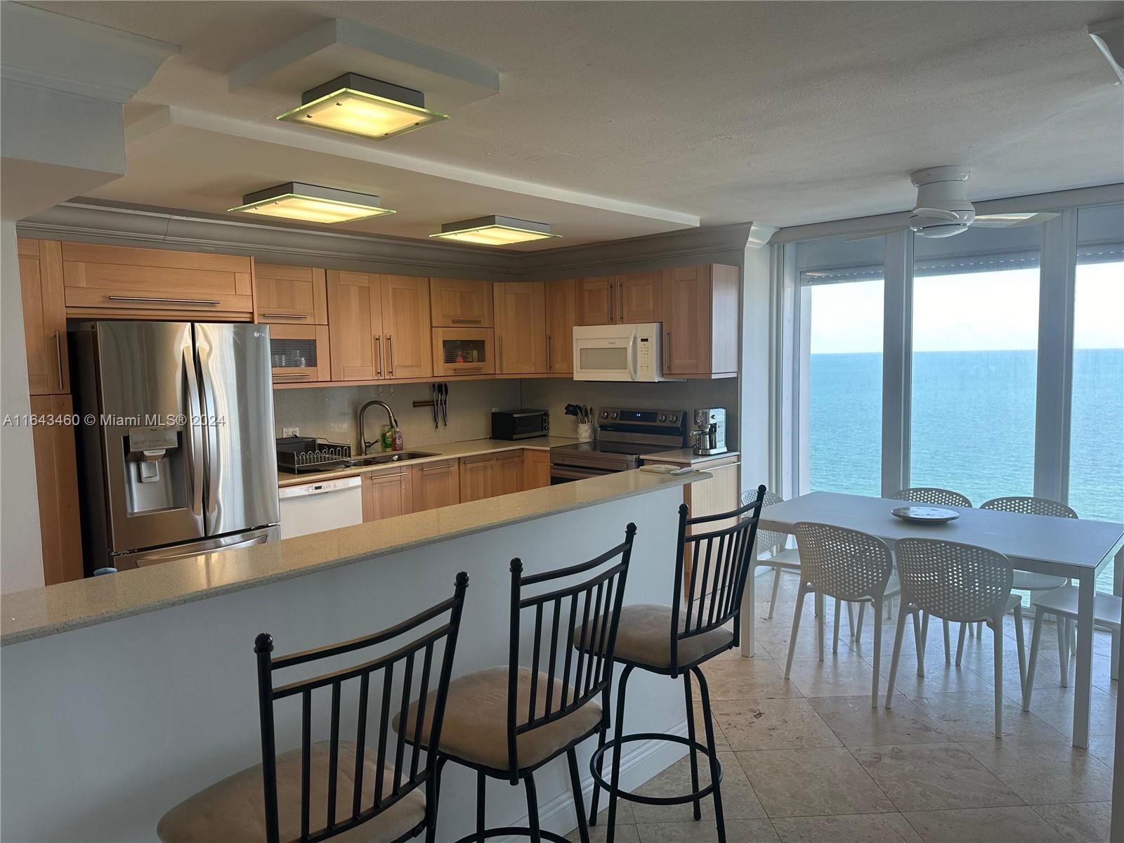 881 Ocean Dr #19C, Key Biscayne FL 33149