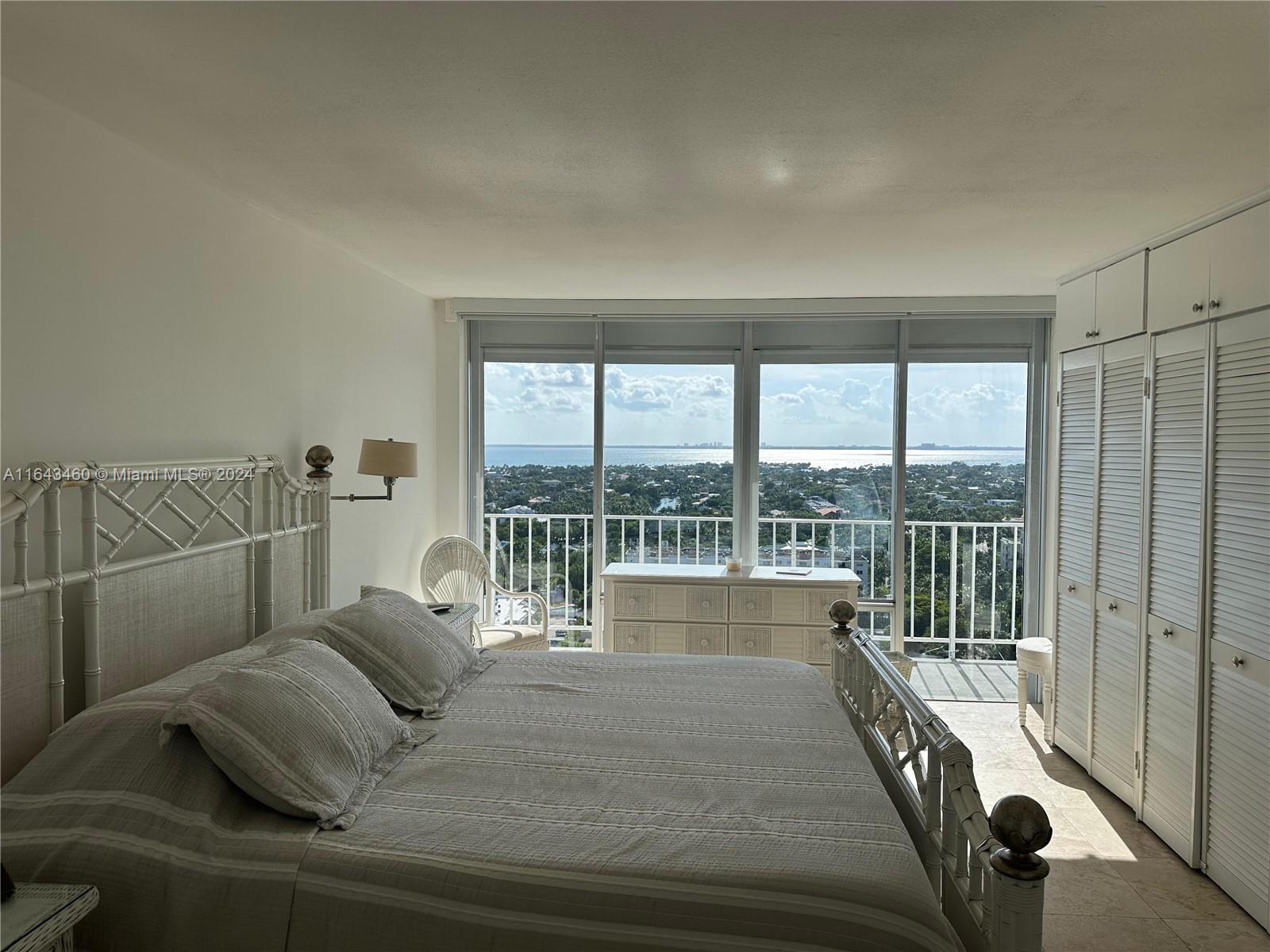 881 Ocean Dr #19C, Key Biscayne FL 33149