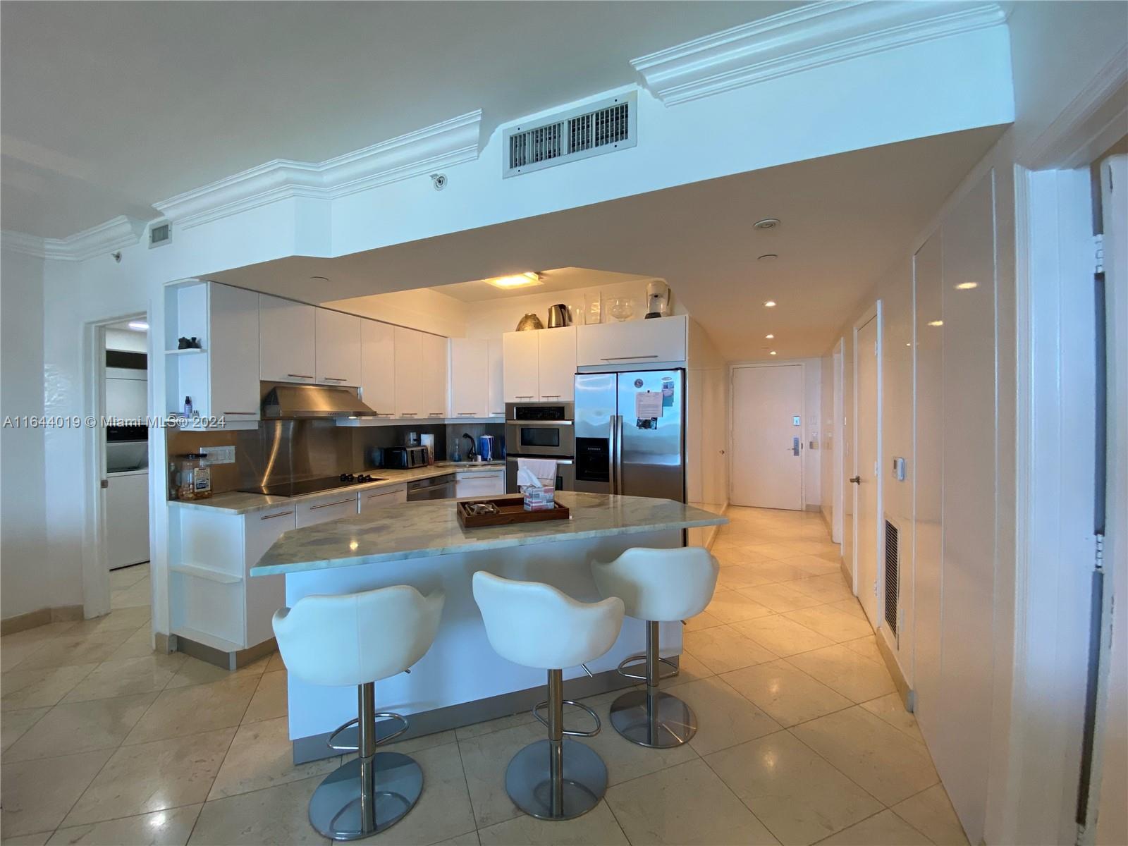 4779 COLLINS AV #3008, Miami Beach FL 33140