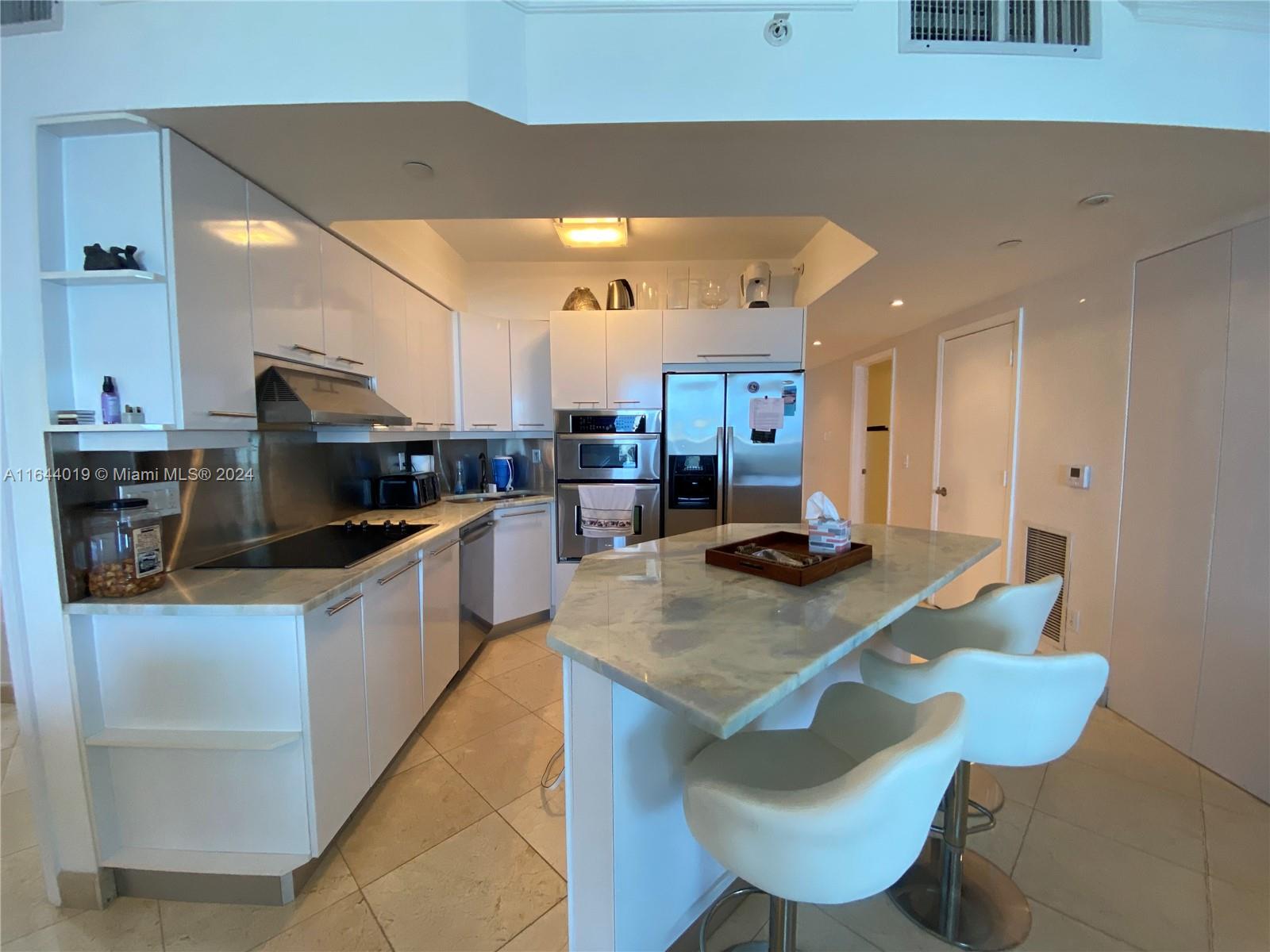 4779 COLLINS AV #3008, Miami Beach FL 33140