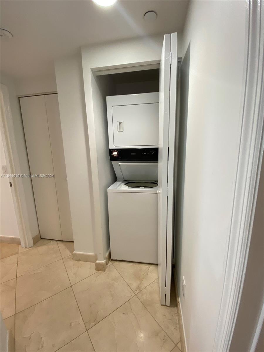 4779 COLLINS AV #3008, Miami Beach FL 33140